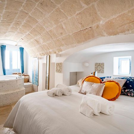 Apulia Charming Suites - Casa Lonfo Suite Sole Монополи Экстерьер фото