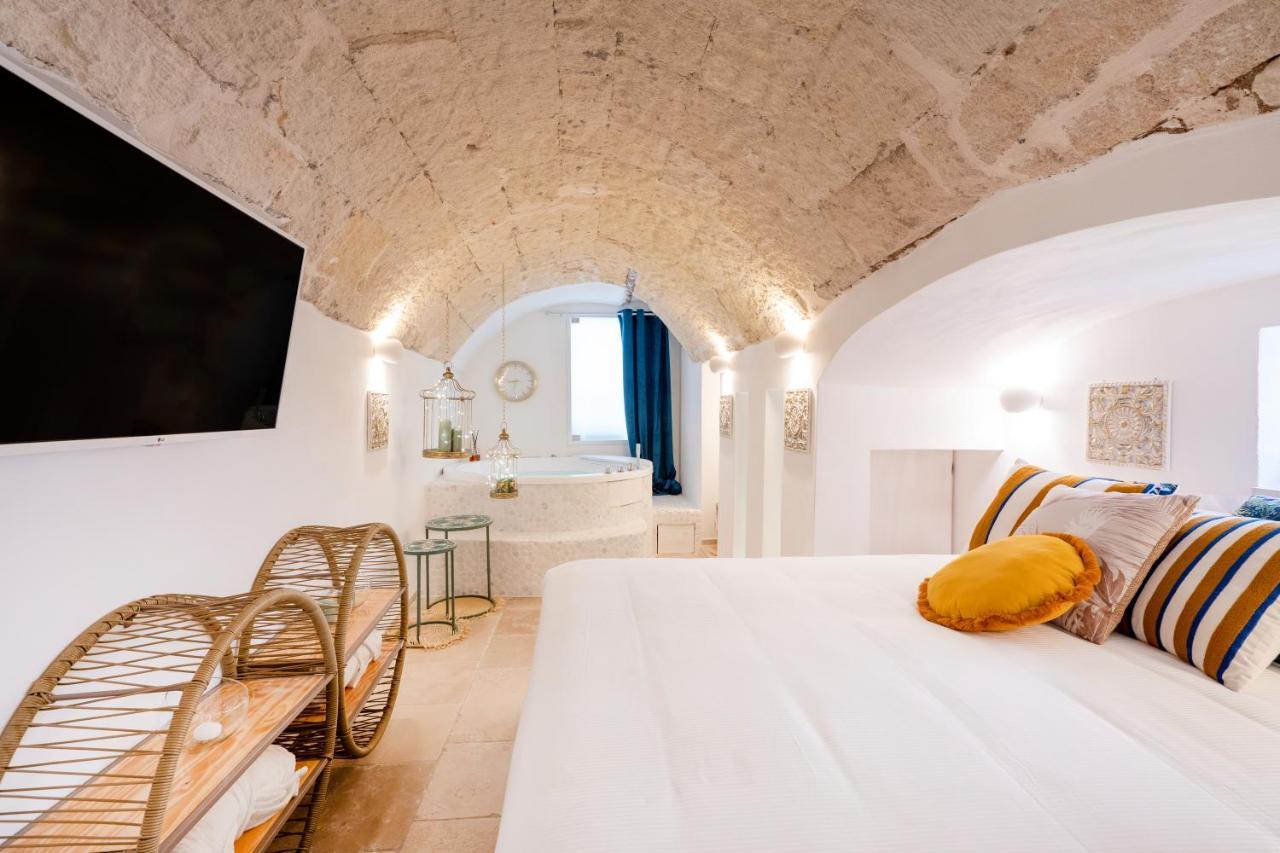 Apulia Charming Suites - Casa Lonfo Suite Sole Монополи Экстерьер фото